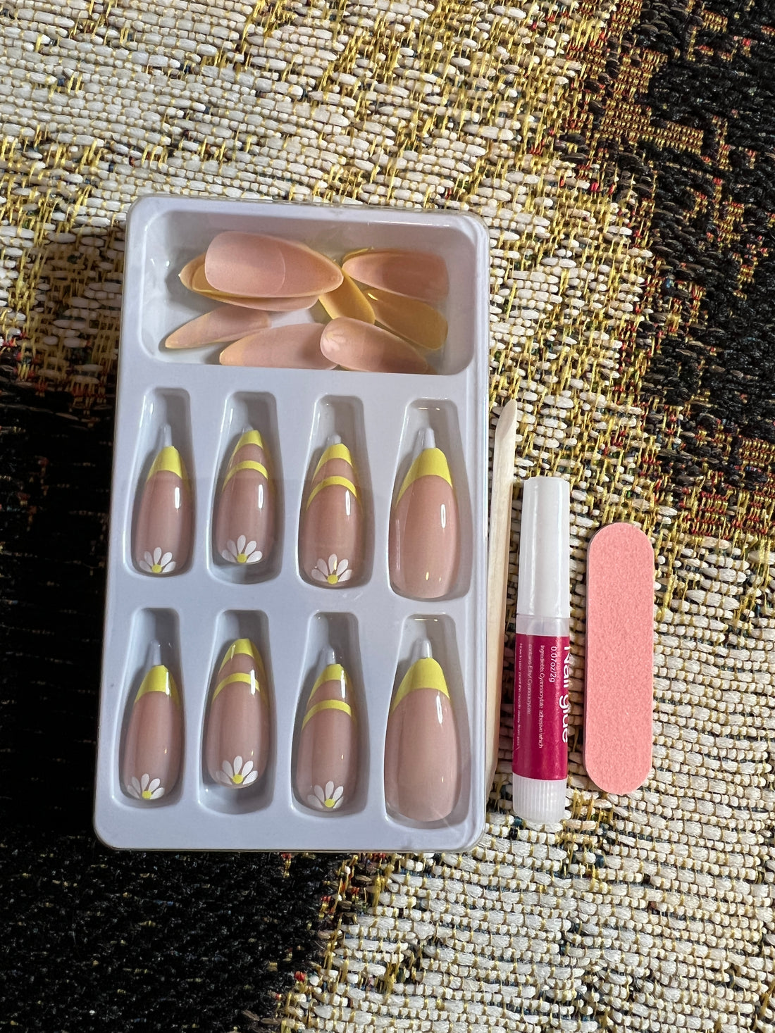 Buy Medium french yellow Press on nails