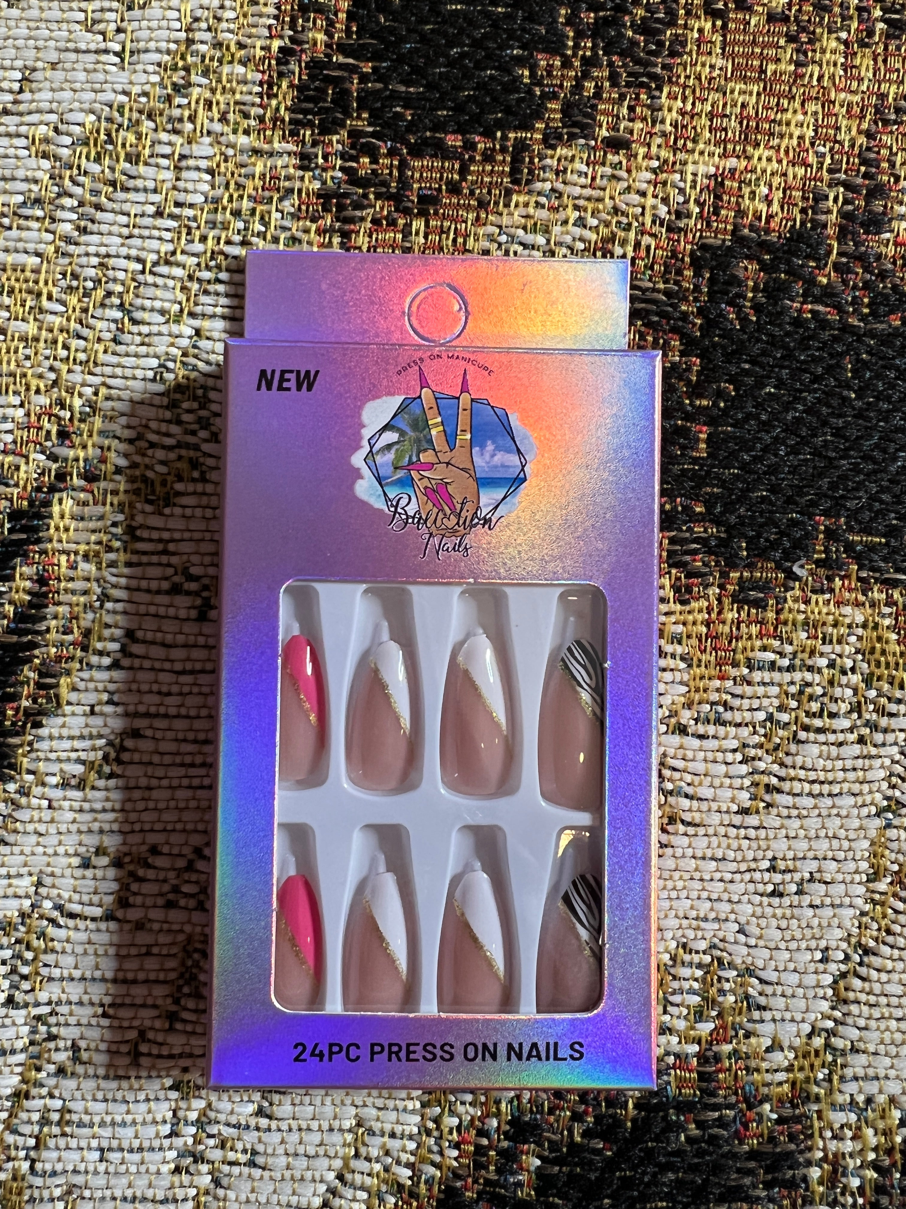 Jazzy Lady | Medium almond french Press on nails