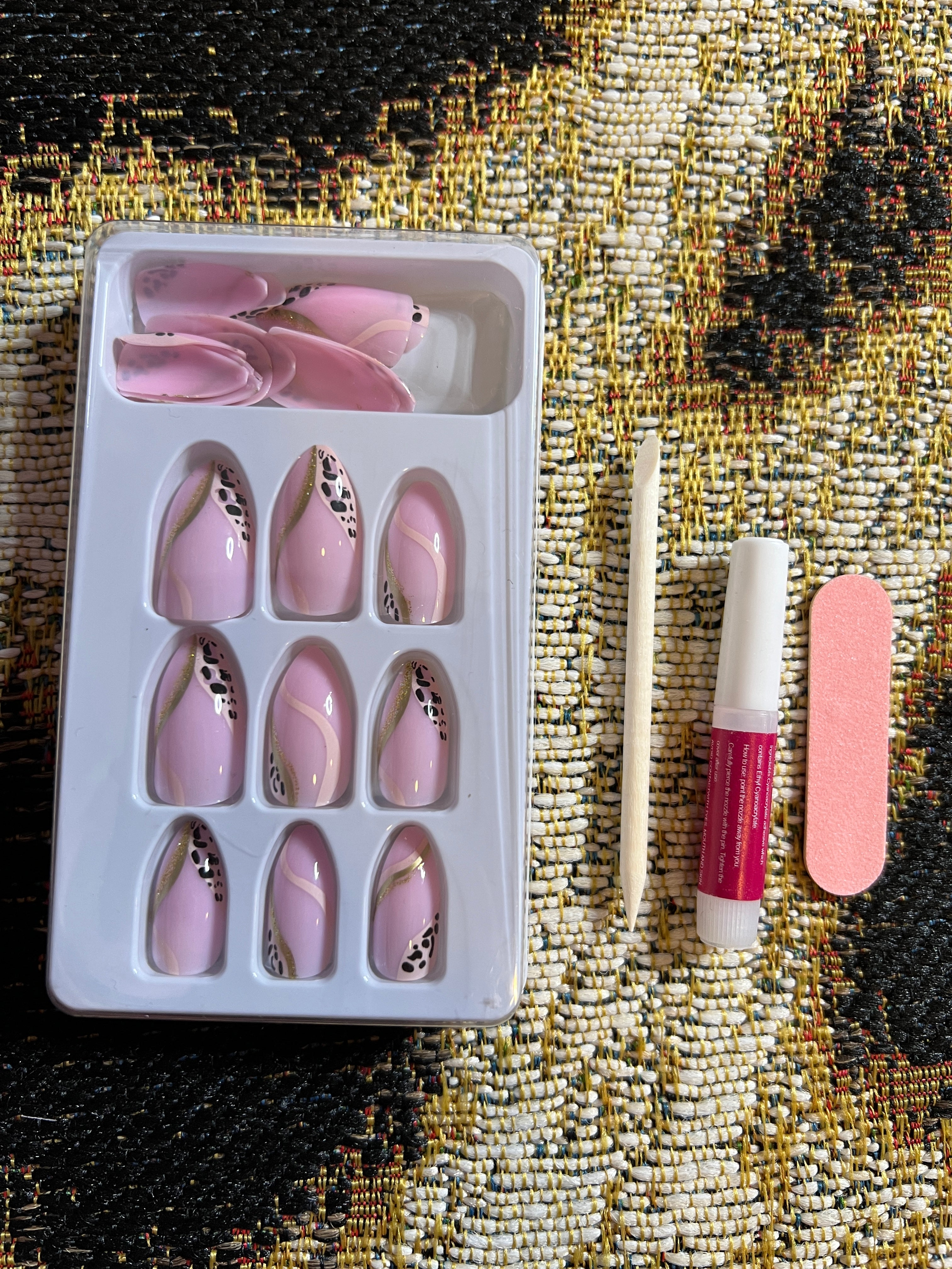 Pink Leopard | Medium almond french Press on nails