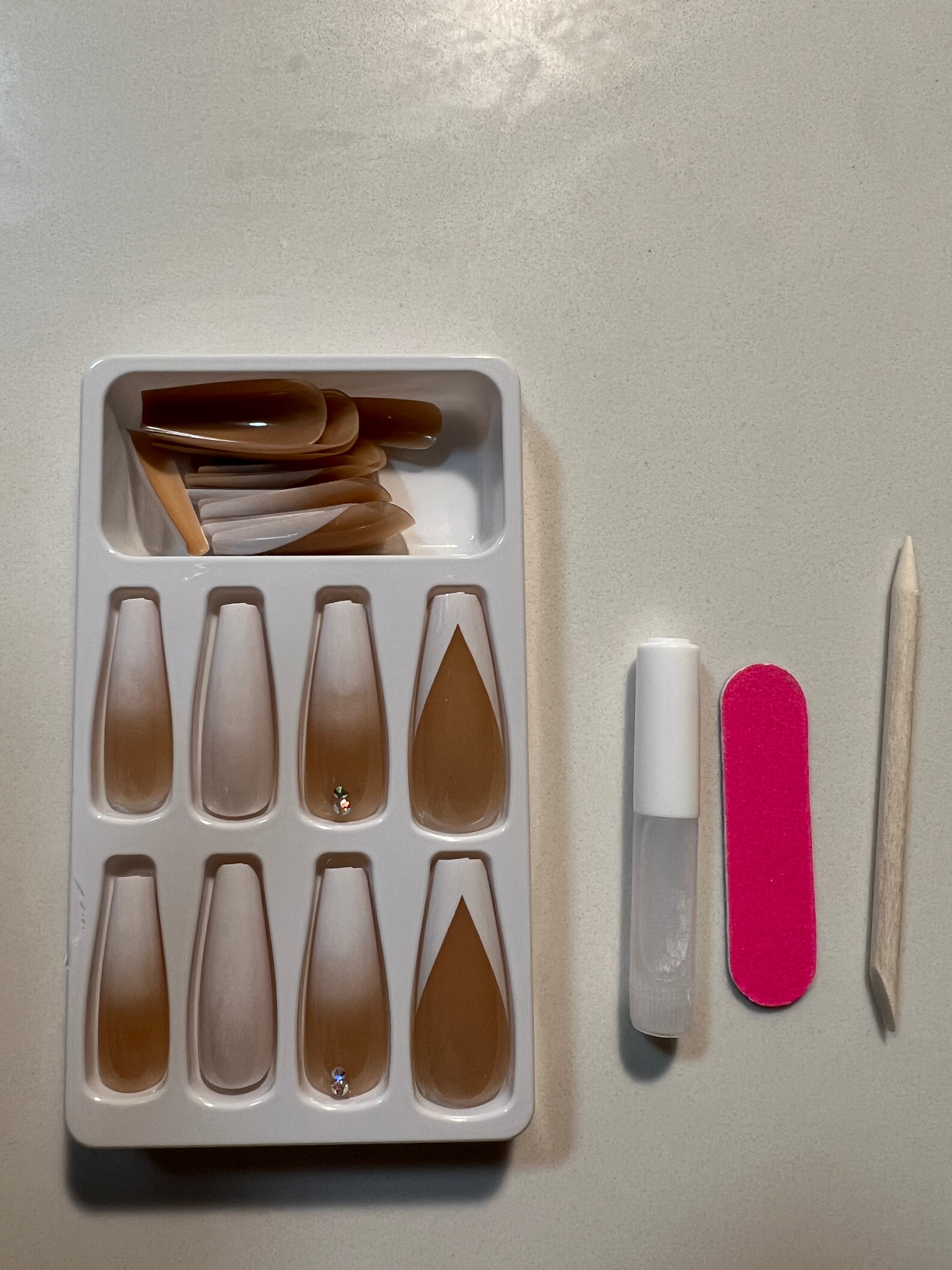 Relax l nude and white press on nails