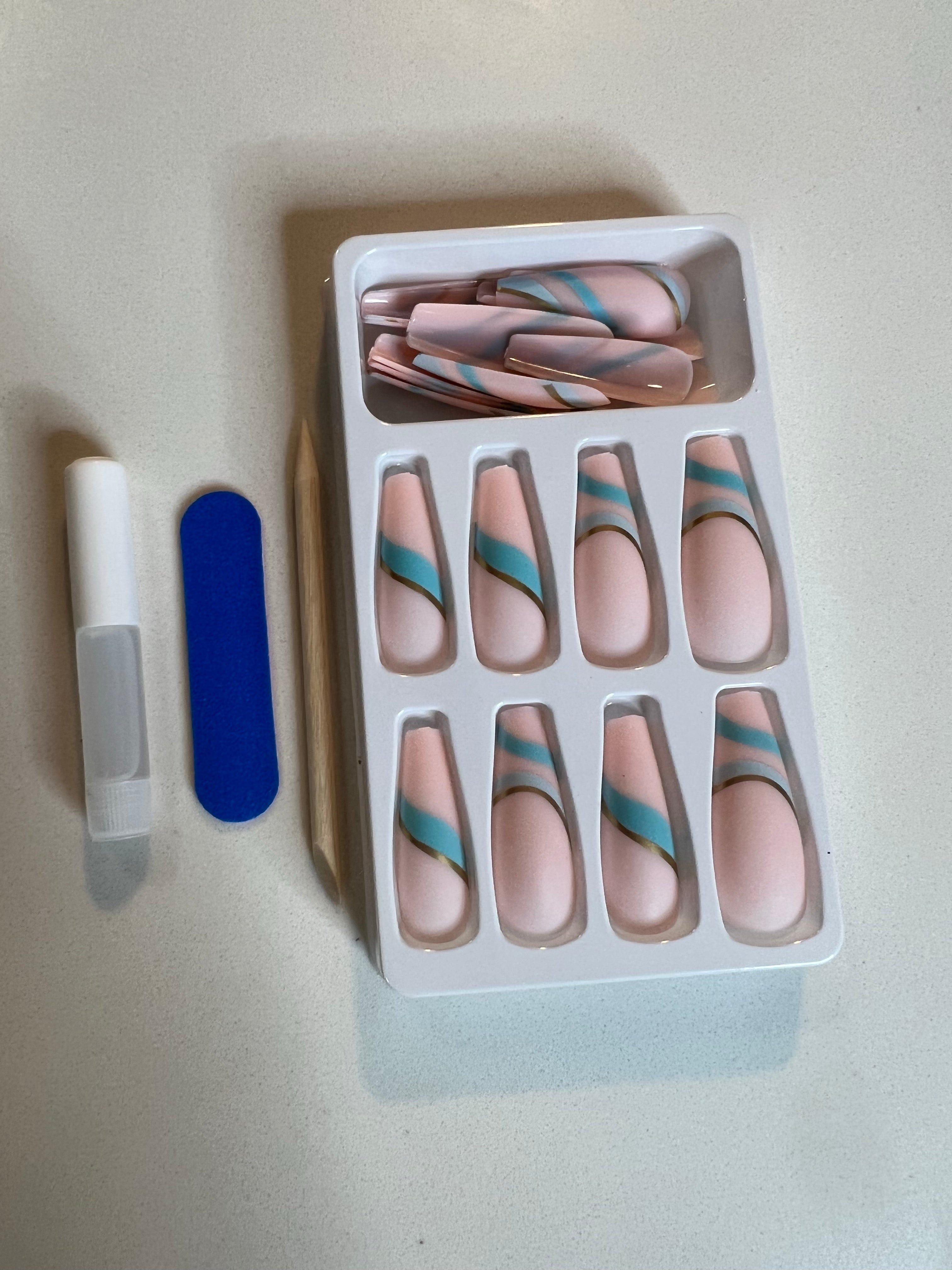 Oceanfront l blue swirl press on nails