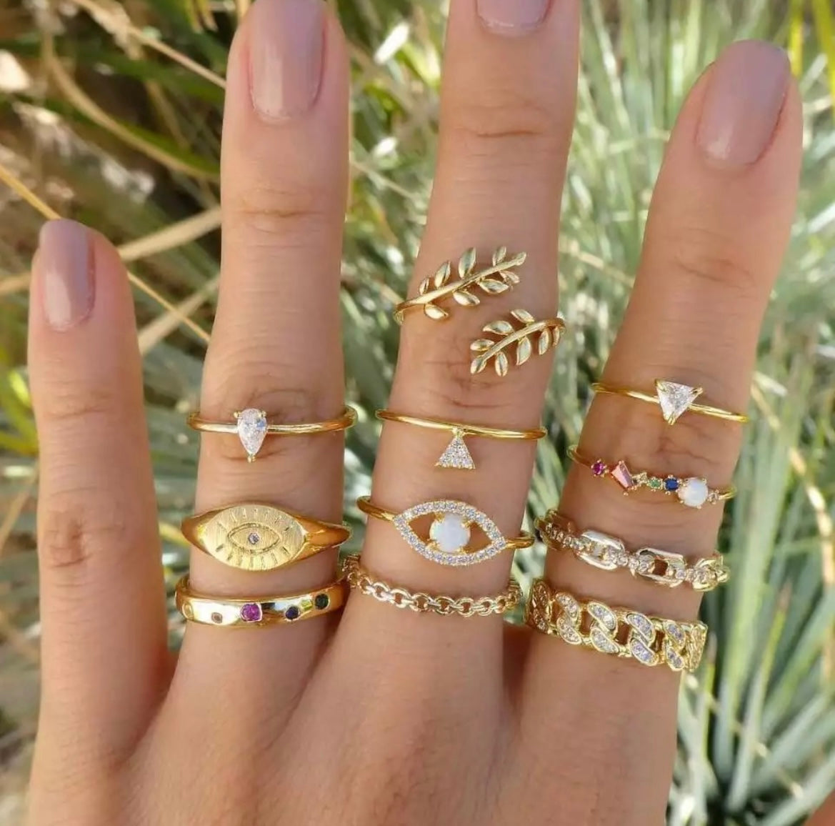 Gold Midi rings