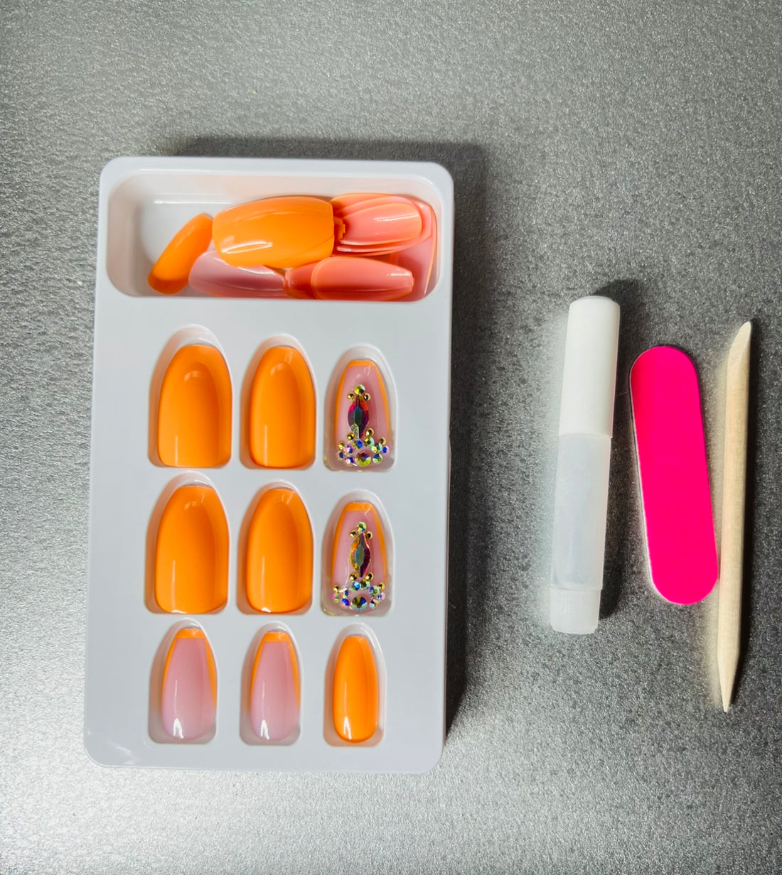 Travel Bae | Short orange bling Press on nails