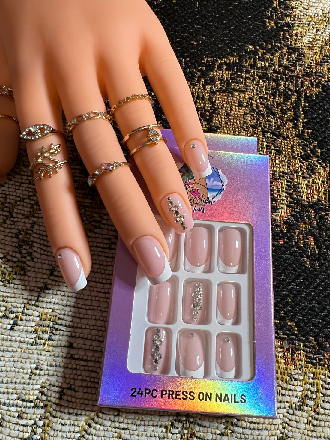 French Lady | Short square french tip Press on nails