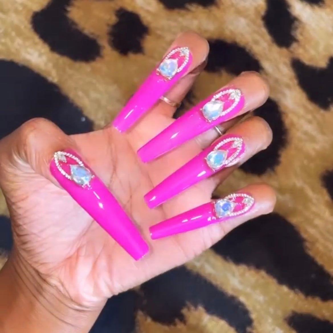 CUSTOM PRESS ON NAILS